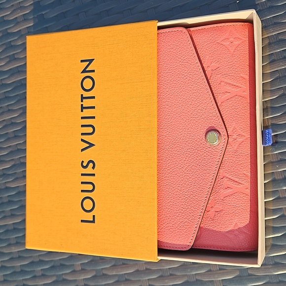 Louis Vuitton Pink Empreinte Long Wallet Gold LV Logo w/Box + Dustbag - Picture 15 of 15